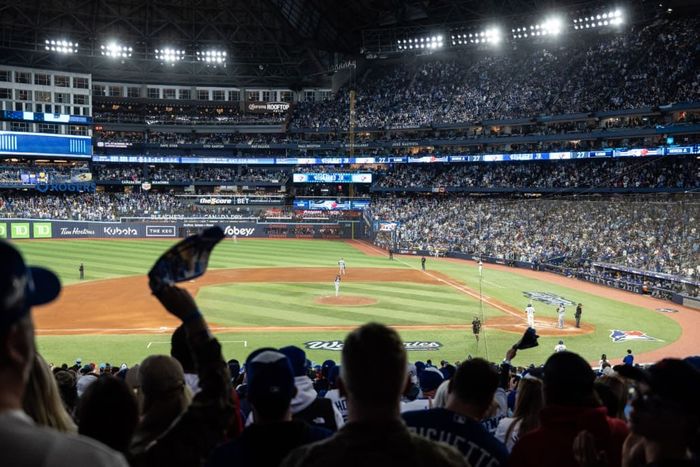 TORONTO, ON, Oct. 25, 2025: Major League Baseball World Series action between the Los Angeles Dodgers and Toronto Blue Jays at the Rogers Centre.