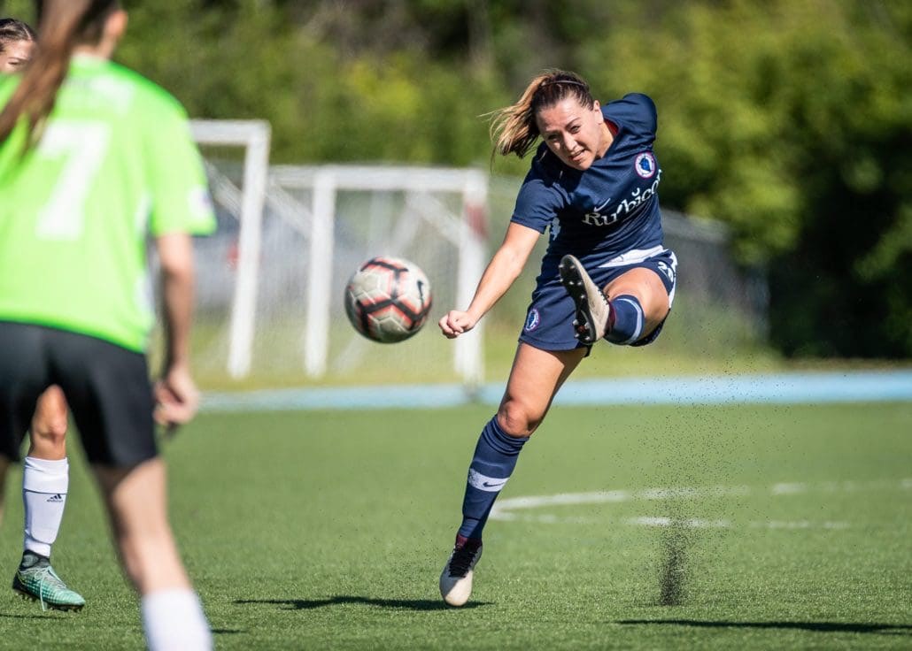 Sports Photography – League1 Ontario Regular Season, Women's Soccer, DeRo United vs. Oakville Blue Devils in Oakville, Ontario, Canada at Sheridan College (Trafalgar Campus)