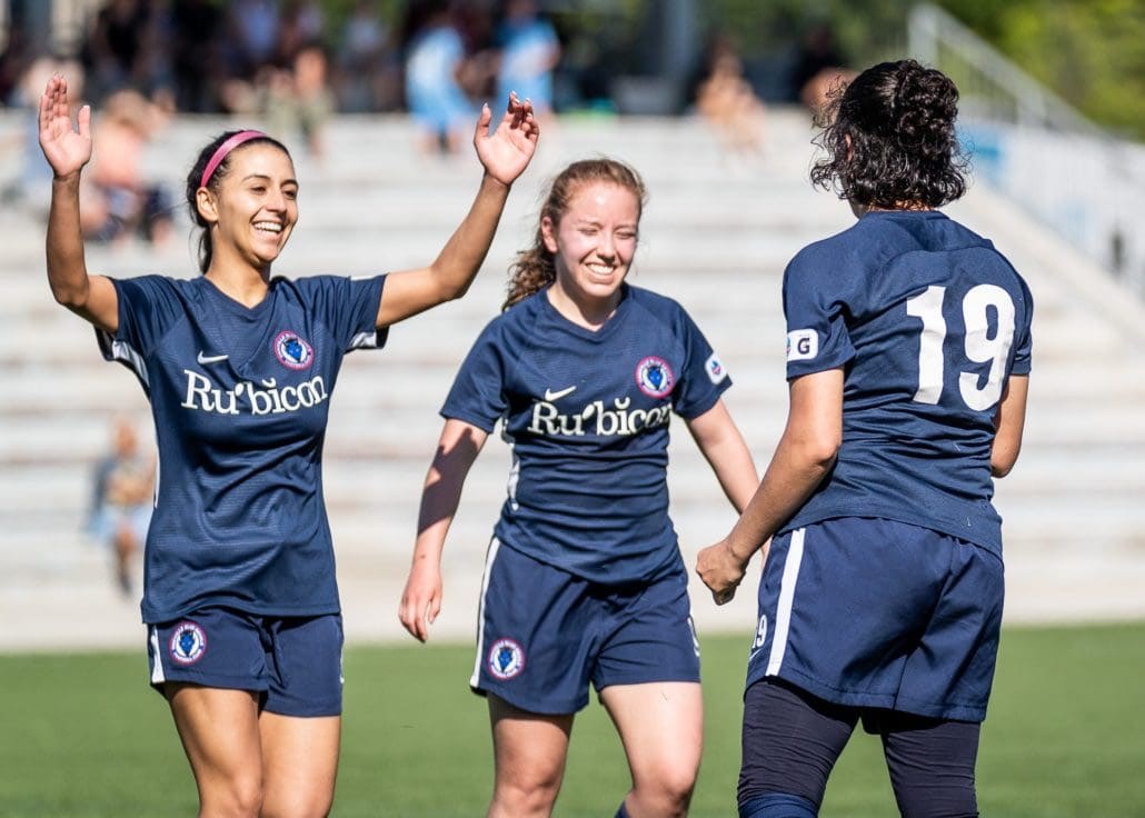 Sports Photography – League1 Ontario Regular Season, Women's Soccer, DeRo United vs. Oakville Blue Devils in Oakville, Ontario, Canada at Sheridan College (Trafalgar Campus)