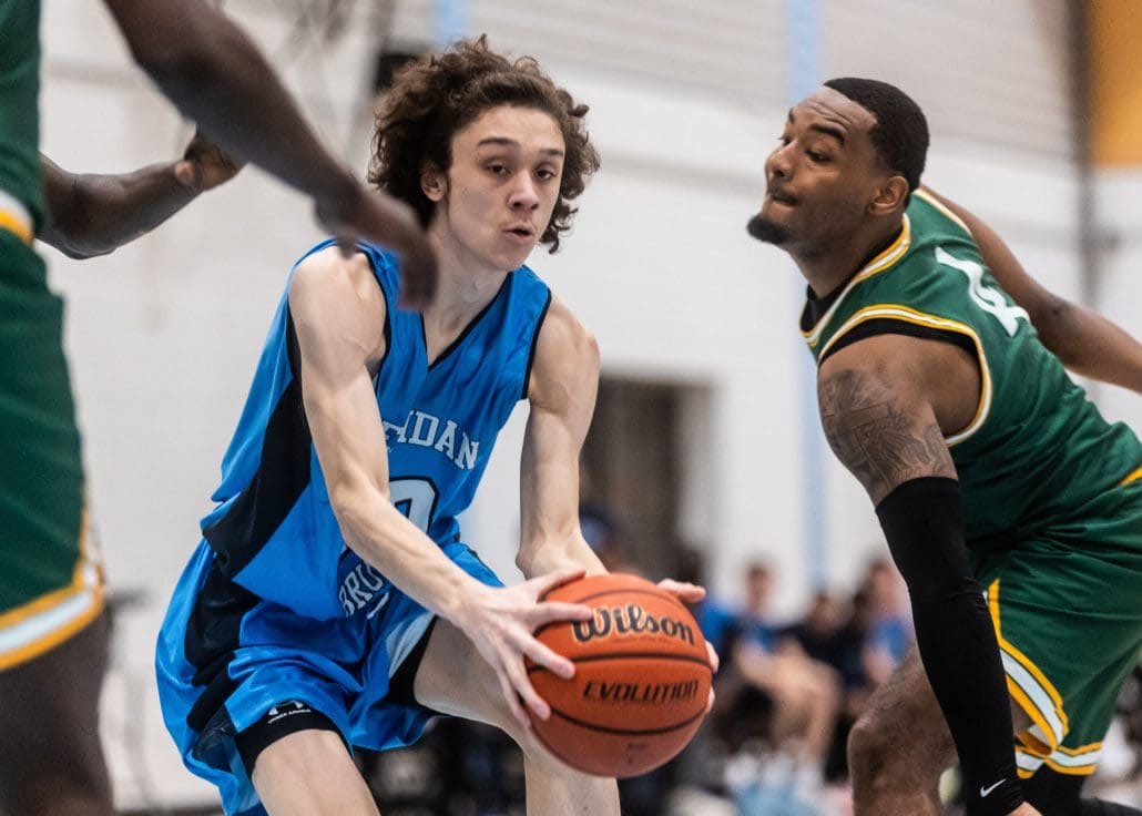 BRAMPTON, ON - Jan 27, 2024: Ontario Colleges Athletic Association basketball game between the St. Clair Saints and the Sheridan Bruins. (Photo by Kevin Raposo / Sheridan Bruins)