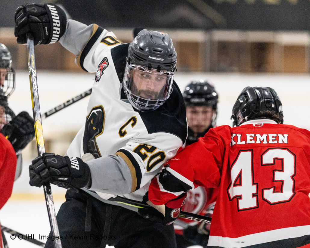 Sports Photography – Ontario Junior Hockey League, Regular Season, Men's Hockey, Brantford 99ers Blues and Milton Menace in Milton, Ontario, Canada at Milton Memorial Arena
