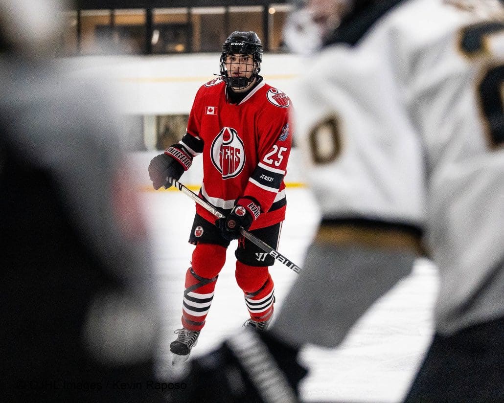 Sports Photography – Ontario Junior Hockey League, Regular Season, Men's Hockey, Brantford 99ers Blues and Milton Menace in Milton, Ontario, Canada at Milton Memorial Arena