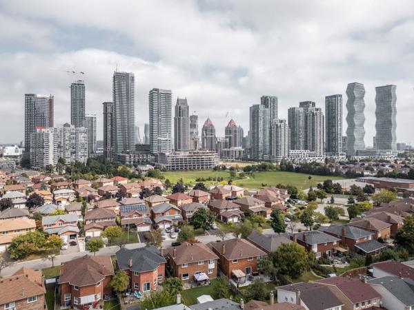 Real Estate Photography and Video Production in Mississauga